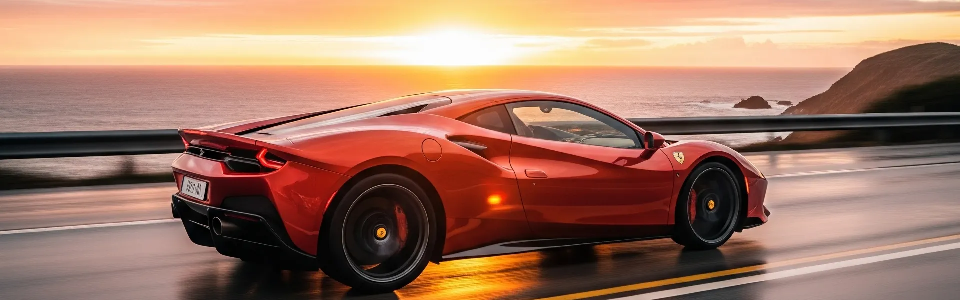 Coche deportivo al atardecer